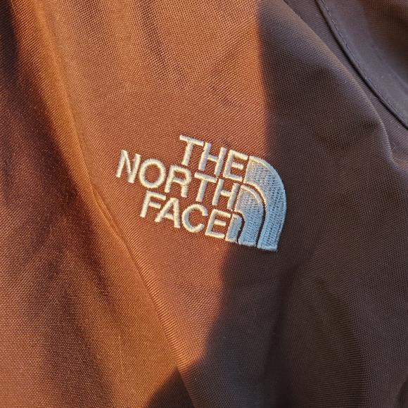 The North Face Hyvent 350 Down Puffer Jacket - Picture 6 of 14